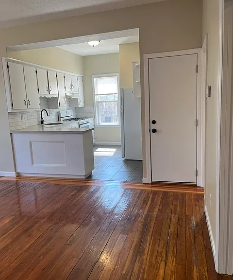 531 N Front St #1 — Photo 2