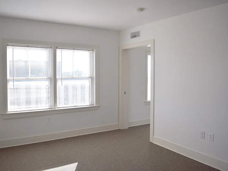 Dining/Living room