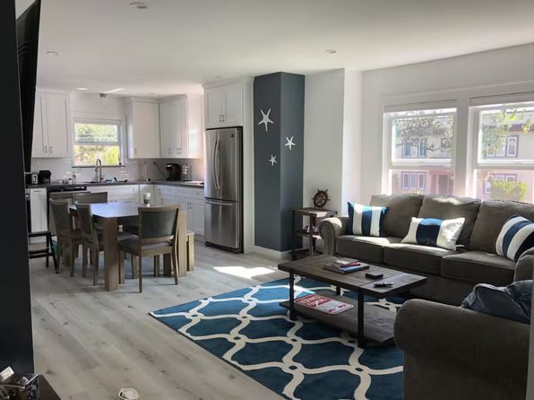 221 E Maple St #223-1/2