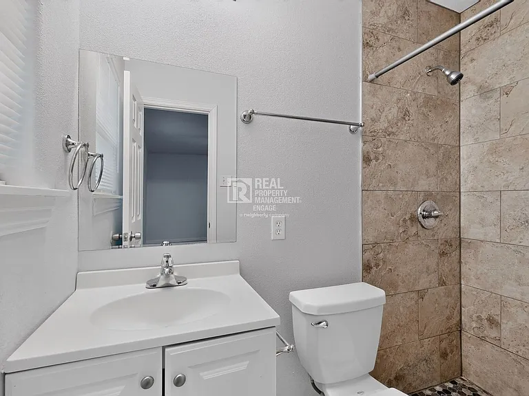 4401 Steven St — Photo 27