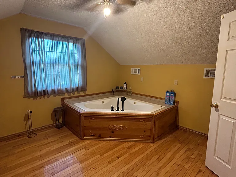50 Hale Ct — Photo 3