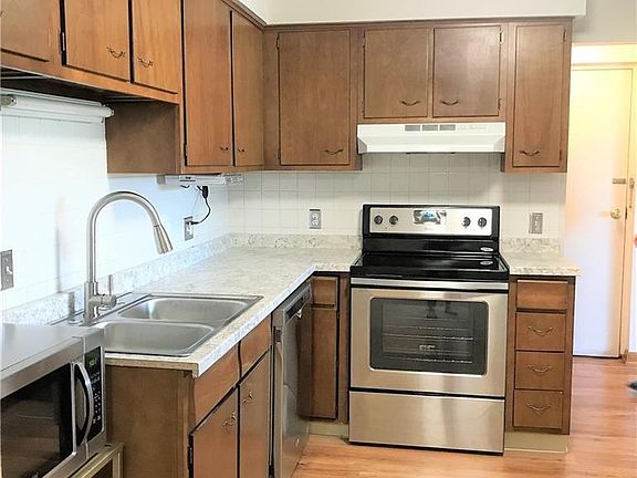 2nd image of 439 Burroughs Dr APT 7