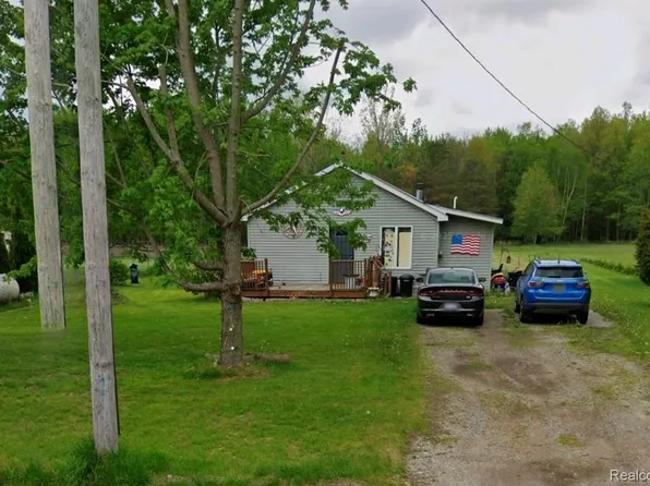 5008 W Burt Rd, Montrose, MI 48457