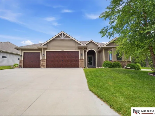 3309 Davy Jones Dr, Plattsmouth, NE 68048
