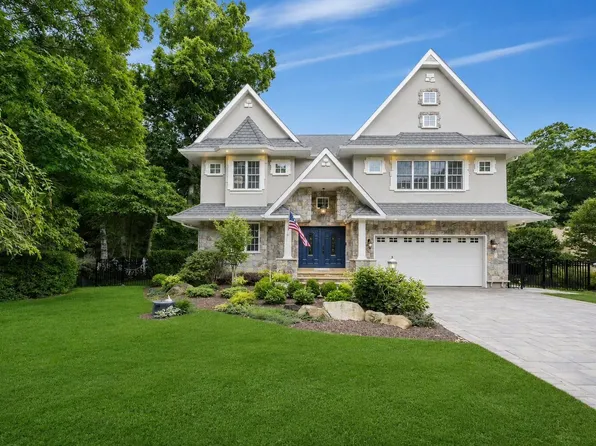 2015 Kenneys Rd, Southold, NY 11971