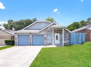 1211 Hilburn Ct, Irving, TX 75060
