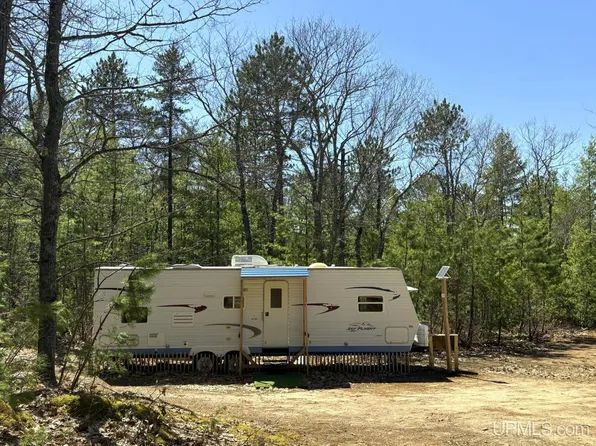 Valley Rd, Gwinn, MI 49841