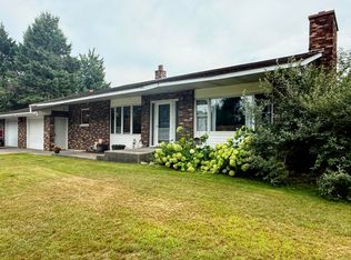 2364 Vanyea Rd, Cheboygan, MI 49721