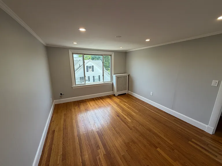 19-21 Maple St #3 — Photo 6