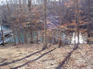 2 S Pointe Shore Dr, Moneta, VA 24121