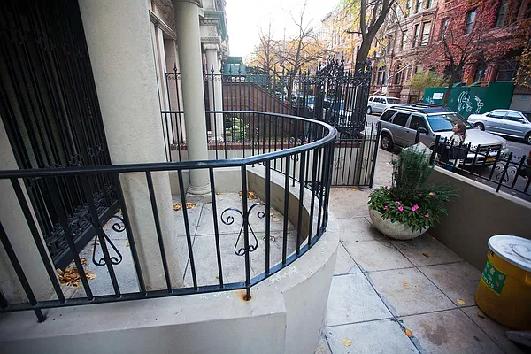 Rented by LG Fairmont Group | media 6