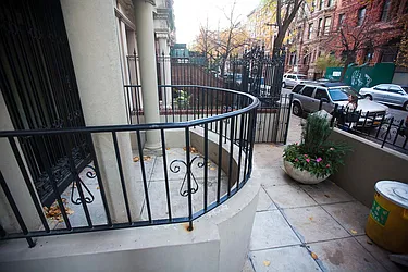 Rented by LG Fairmont Group