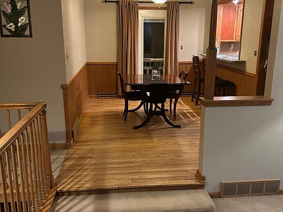 5th image of 2701 S Holly Ave