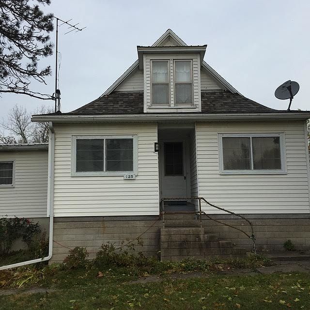 1st image of 125 Ives St