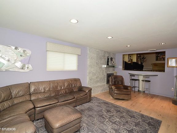 4th image of 2084 Donna Dr