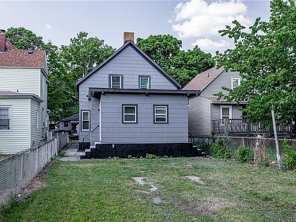 3rd image of 1807 North Ave