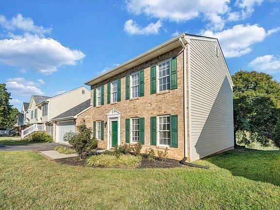 2nd image of 4839 Golfview Dr