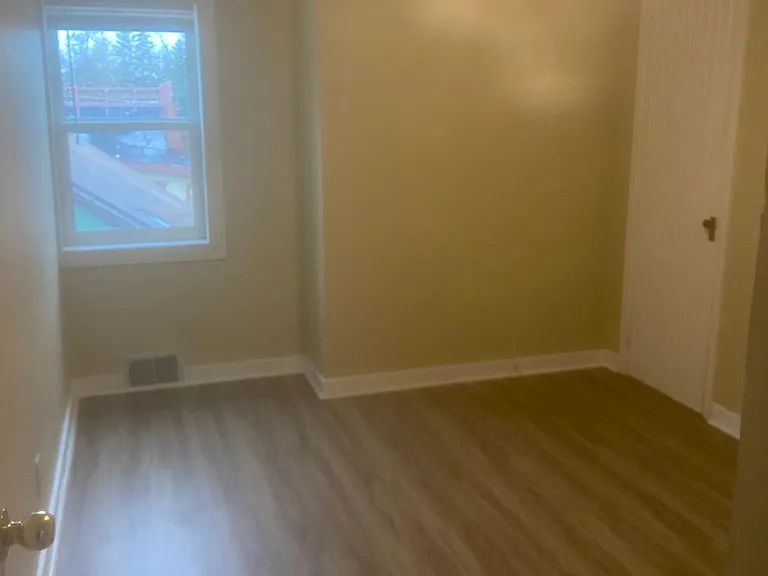 1418 Irvine Ave NW #C — Photo 6