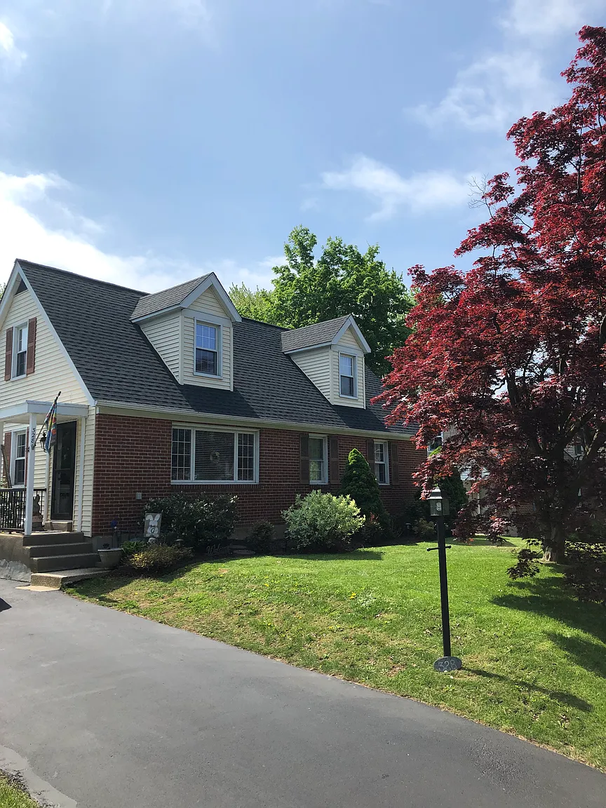 328 E Mount Pleasant Ave photo 1
