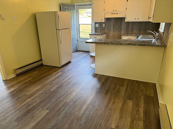 4th image of 2265 Robin Hood Dr