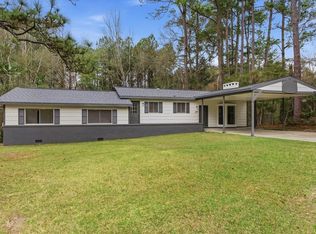 37 Oakcrest Rd, Laurel, MS 39440