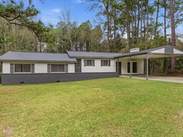 37 Oakcrest Rd, Laurel, MS 39440