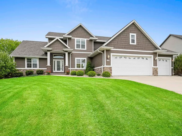 3349 Pebble Beach Ct, Green Bay, WI 54311
