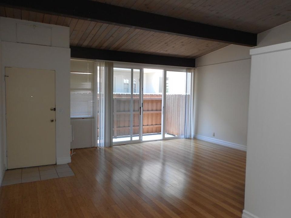 1st image of 315 N Catalina Ave #8