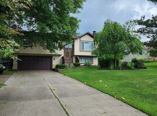 9560 Tilby Rd, North Royalton, OH 44133