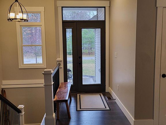 3rd image of 6083 Red Pine Ct