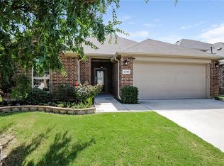 1409 Hawk Valley Dr, Little Elm, TX 75068