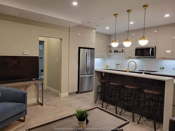 2nd image of 531 Pelissier St #201