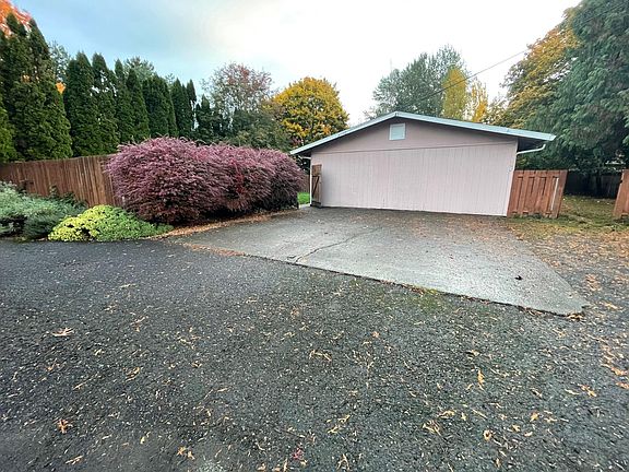 2nd image of 3602 NE 54th St #A