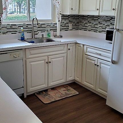 2nd image of 1007 Brittany Dr #1007