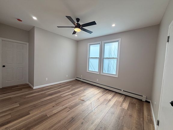3rd image of 9 Van Nostrand Ave #2F