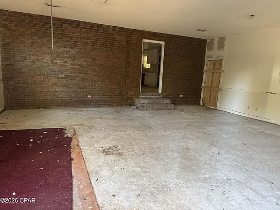 2nd image of 4509 Fowler Rd