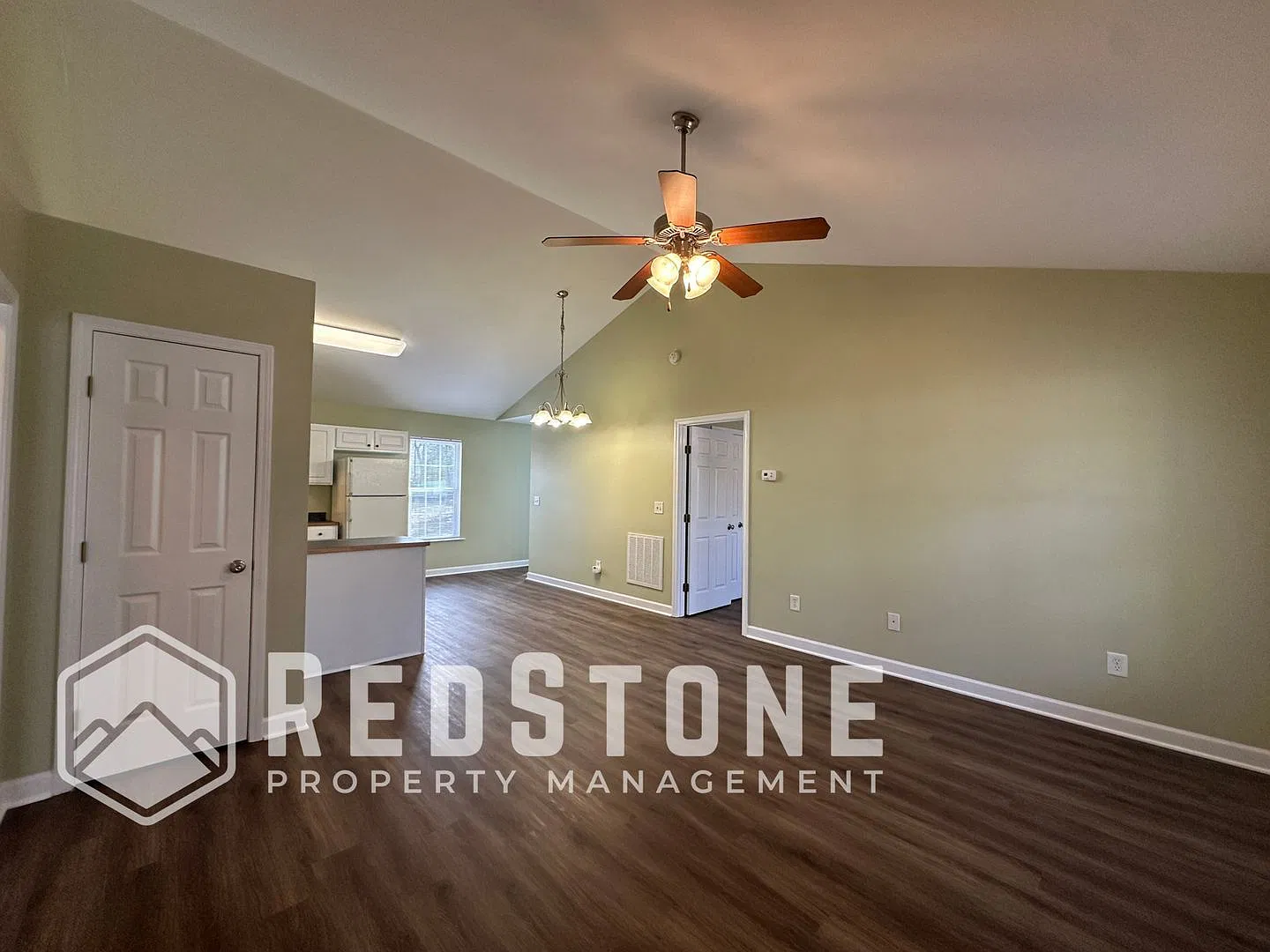3 bed, 2.0 bath, $1,695 — Photo 2