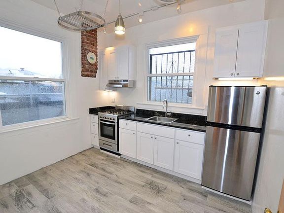 2nd image of 3116 16th St #26