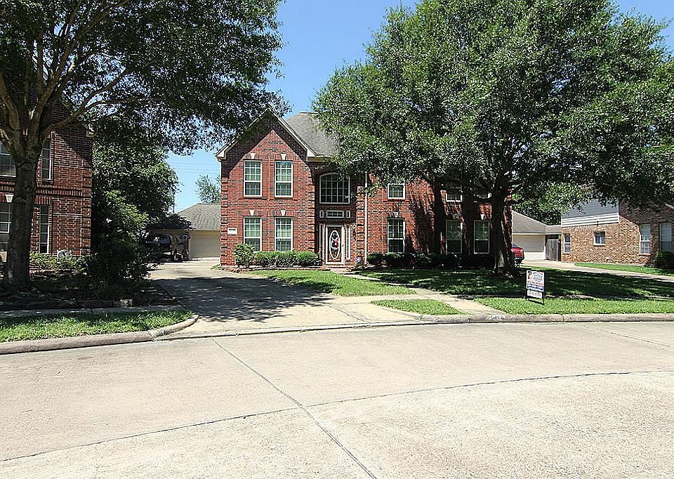 1st image of 6322 Avenel Dr