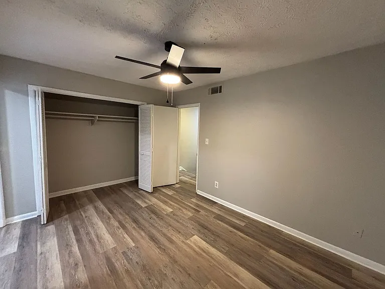 1263 Cedar Ave — Photo 26