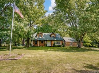 620 Richland Rd, Xenia, OH 45385