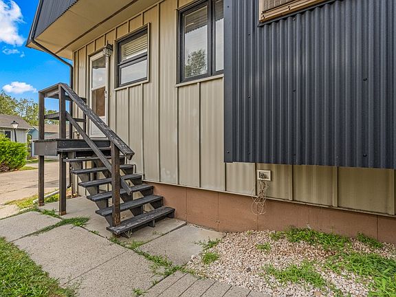 5th image of 3339 Racquet Dr #6