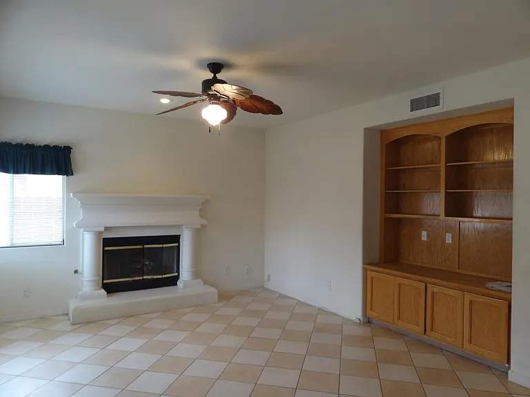 1852 Loma Linda Cir — Photo 8