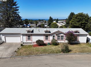 15994 Hannan Ln, Brookings, OR 97415