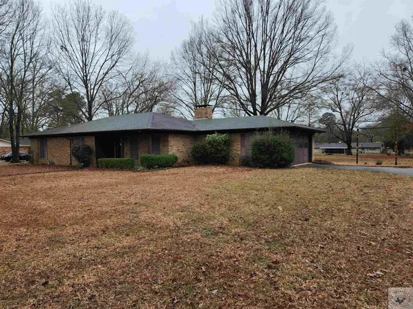 5615 Turtle Creek Dr, Texarkana, TX 75503