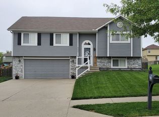 9204 NE 115th Ter, Kansas City, MO 64157
