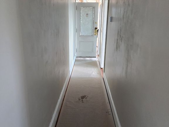 4th image of 716 Columbia Rd APT 3L