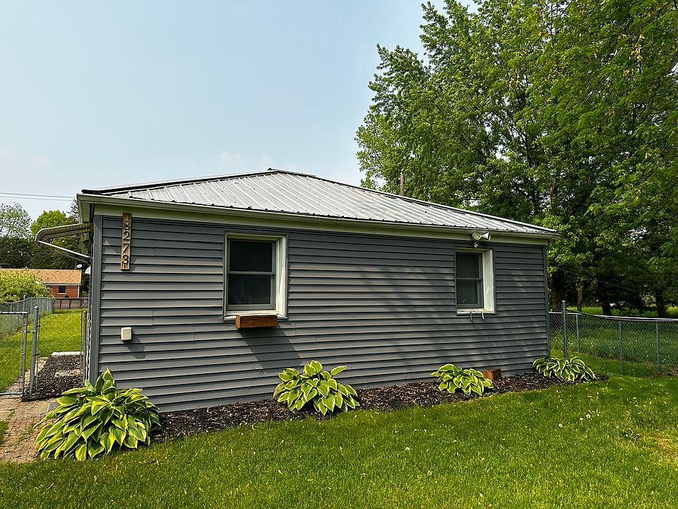 1st image of 8273 Russell St
