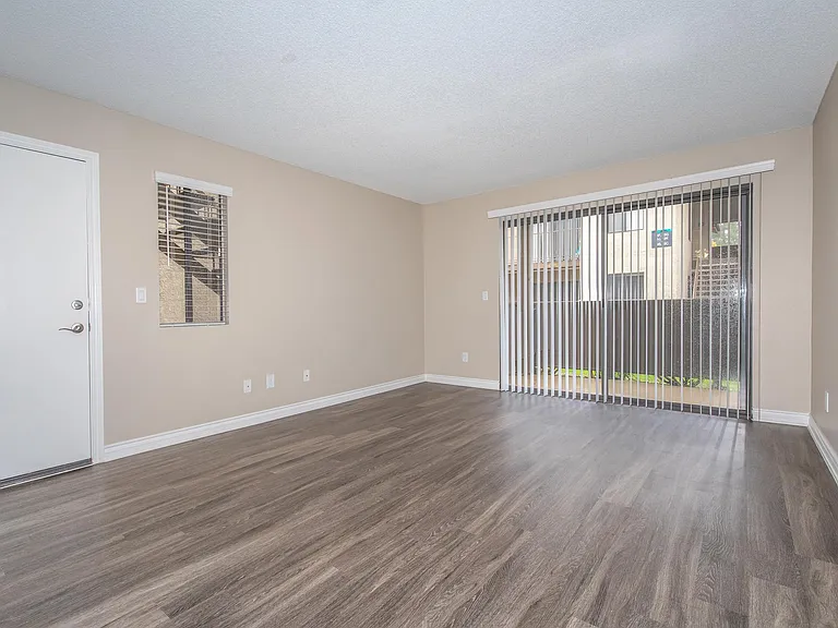 Mosaic Apartment Homes — Photo 28