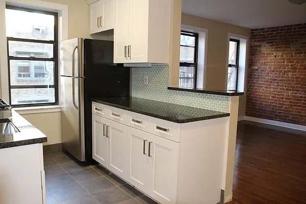 Rented by Develop Realty Co | media 21